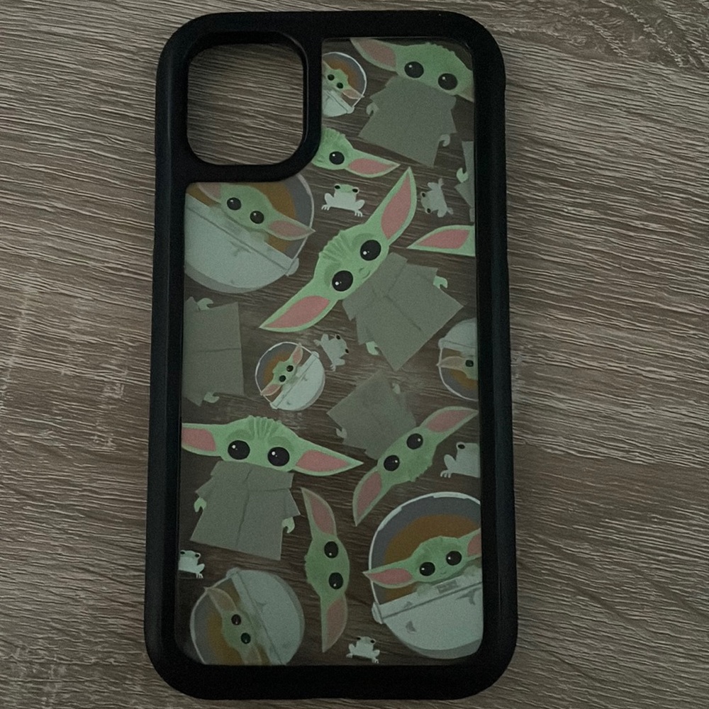 iPhone 11 Disney Yoda case